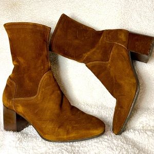 Aquatalia boots size 8